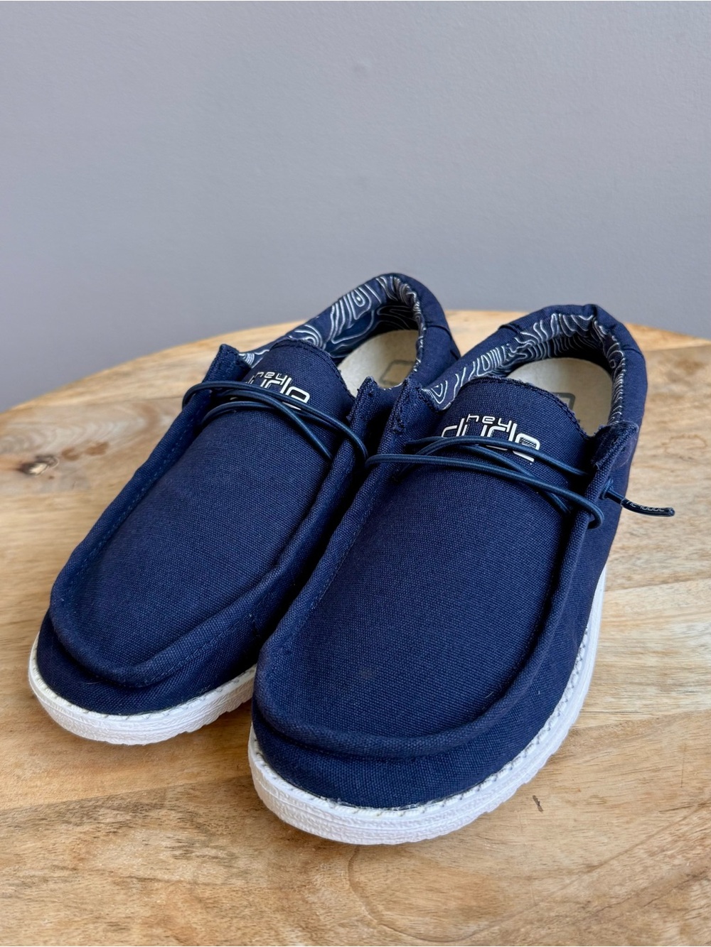 Hey Dude Wally Youth Shoes Sz 4 Navy Canvas Comfort Slip On Loafer Sneakers